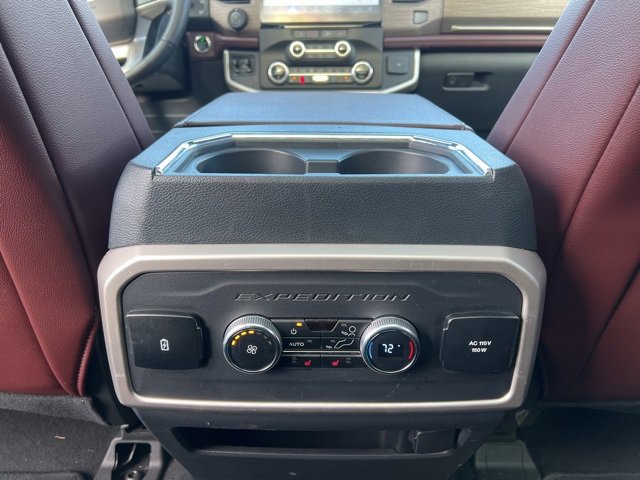 Used 2023 Ford Expedition Limited image 21