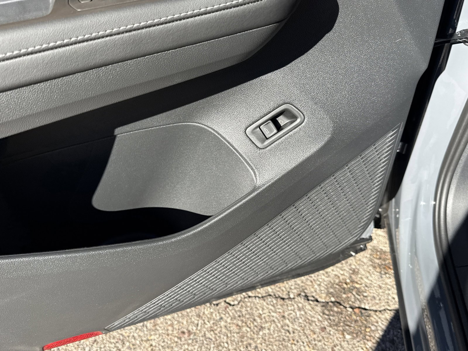 New 2026 Volkswagen Atlas Cross Sport SEL image 14