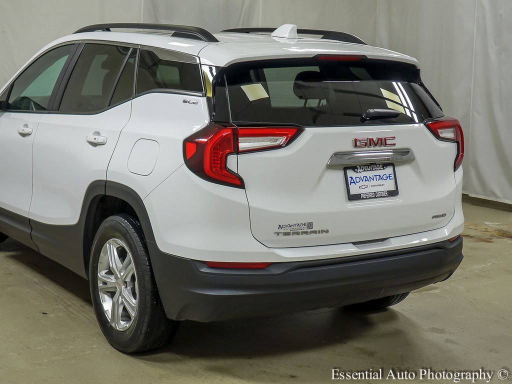 Used 2022 GMC Terrain SLE w/ Driver Convenience Package image 7