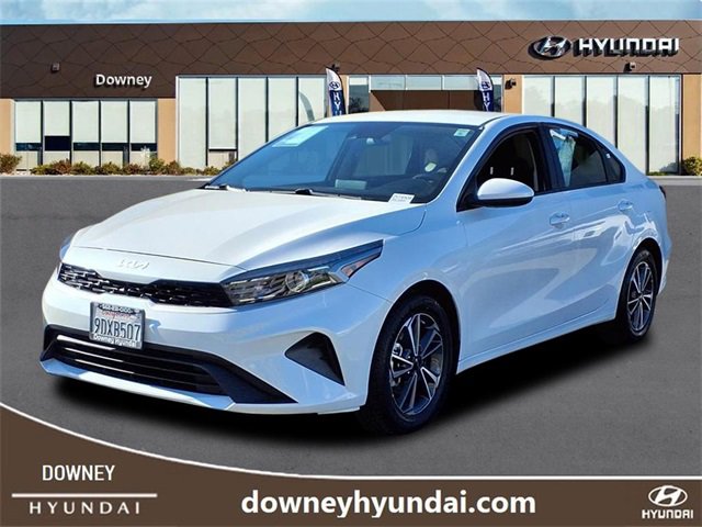 Used 2023 Kia Forte LXS image 1