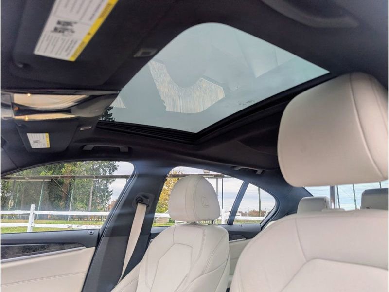 Used 2022 BMW 530i xDrive w/ M Sport Package image 17