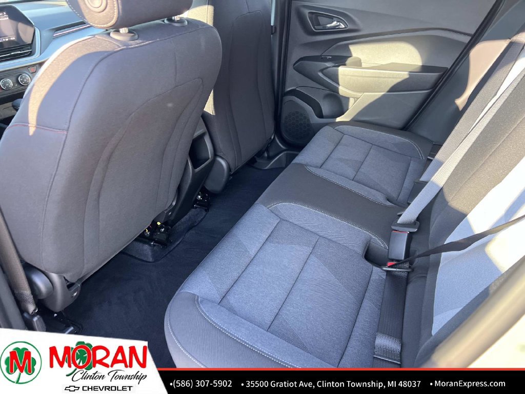 Certified 2024 Chevrolet Trax RS w/ Driver Confidence Package FWD image 13