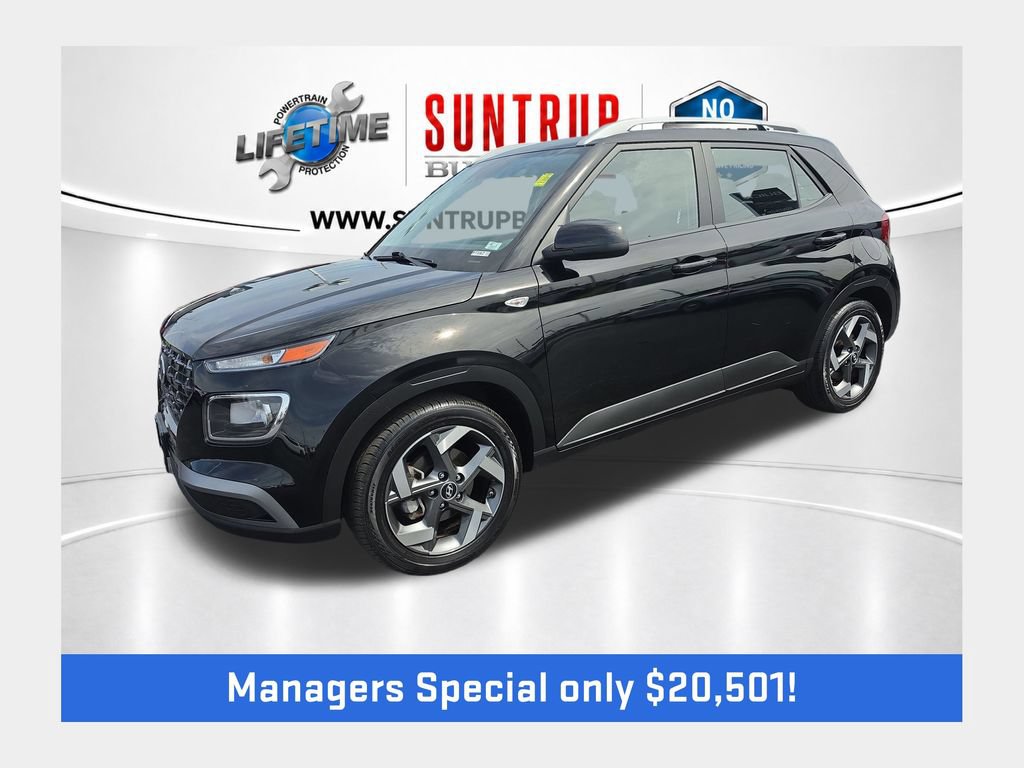 Used 2025 Hyundai Venue SEL FWD image 1