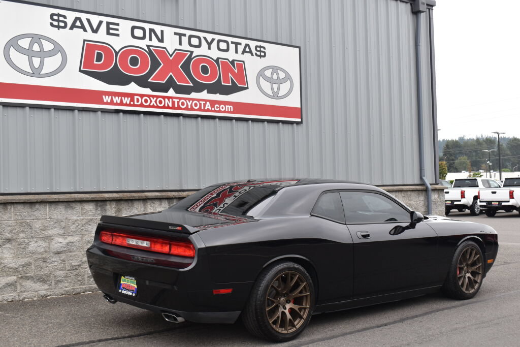 Used 2010 Dodge Challenger SRT8 w/ SRT Option Group II RWD image 5