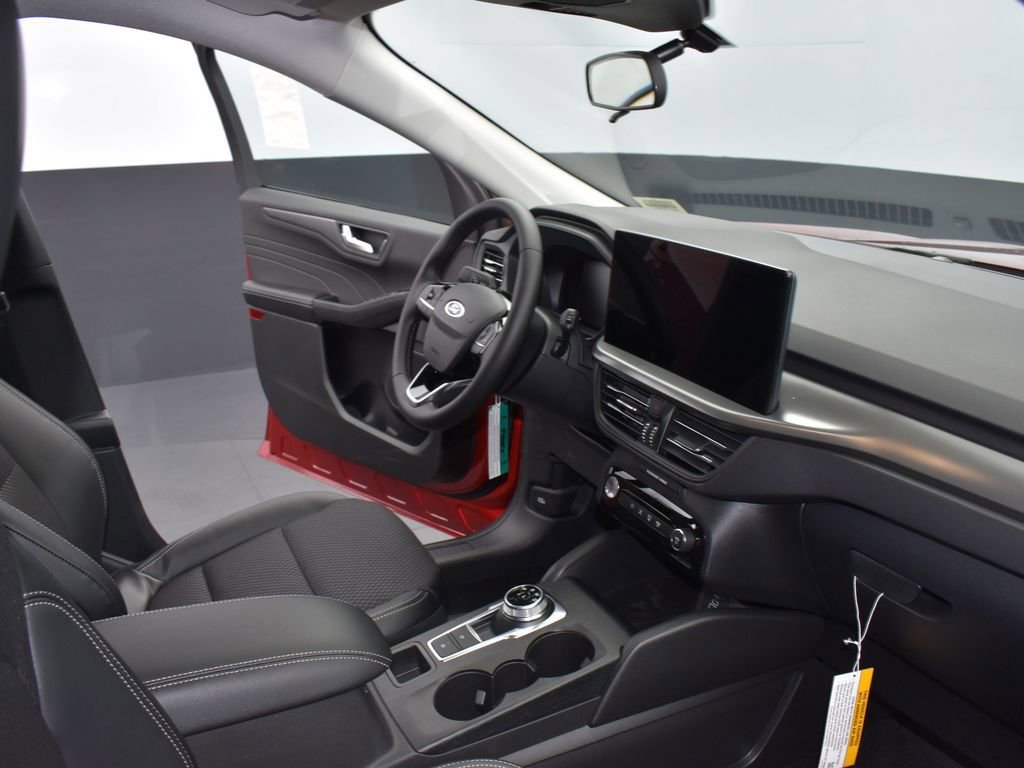New 2025 Ford Escape SE FWD image 23