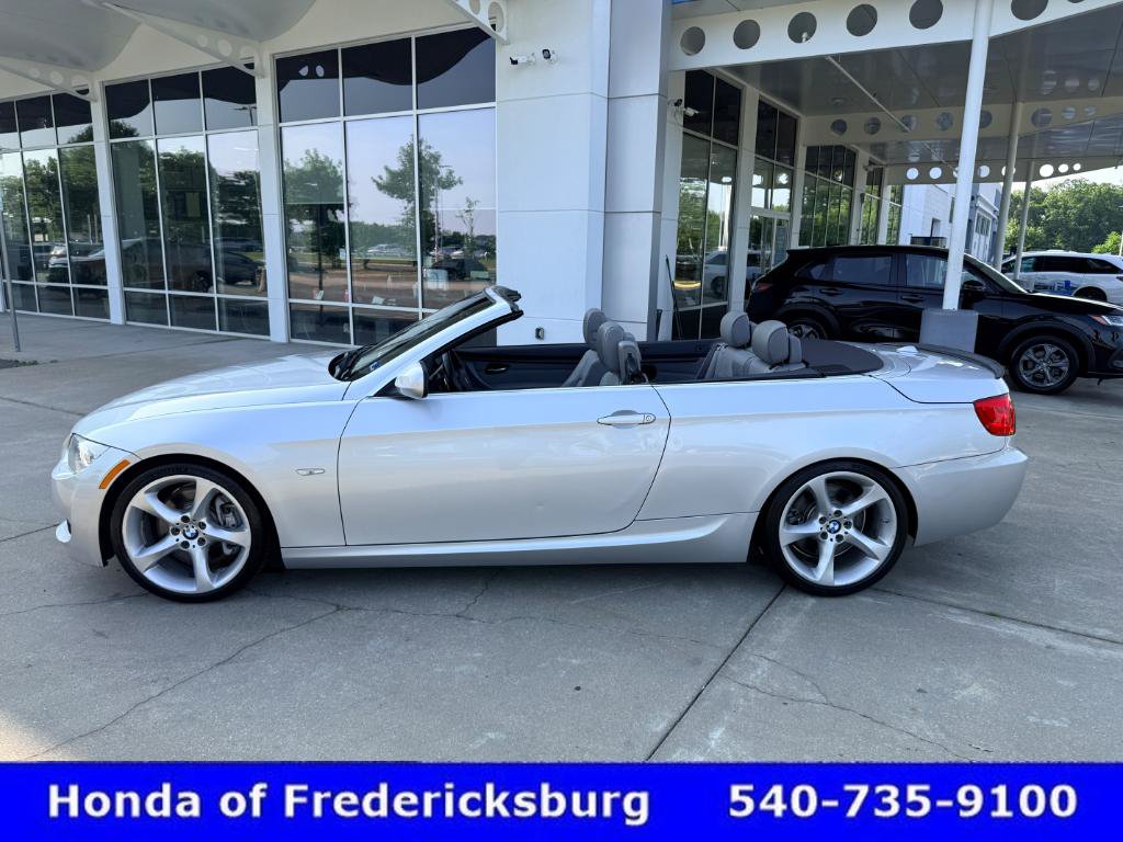 Used 2012 BMW 335i Convertible RWD image 19