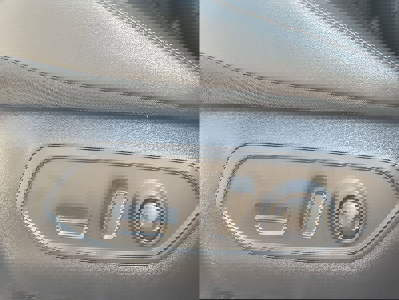 New 2026 Jeep Cherokee Overland image 17