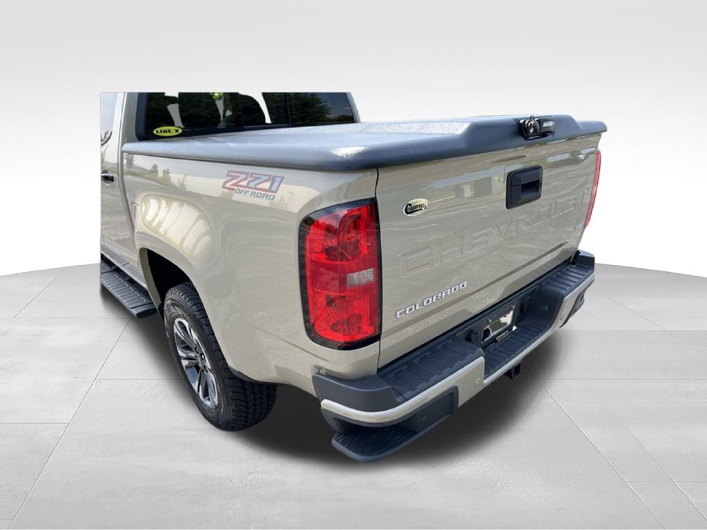 Used 2022 Chevrolet Colorado Z71 AWD/4WD image 9