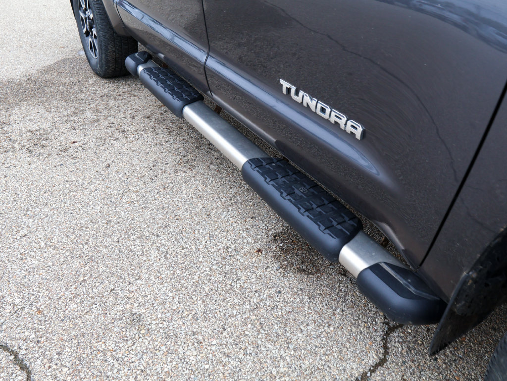 Used 2020 Toyota Tundra Limited w/ Limited Premium Package AWD/4WD image 6