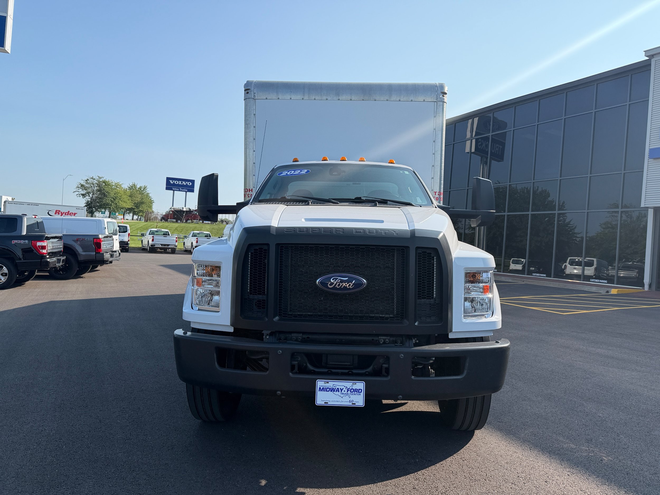 Used 2022 Ford F650 2WD Regular Cab Super Duty image 17