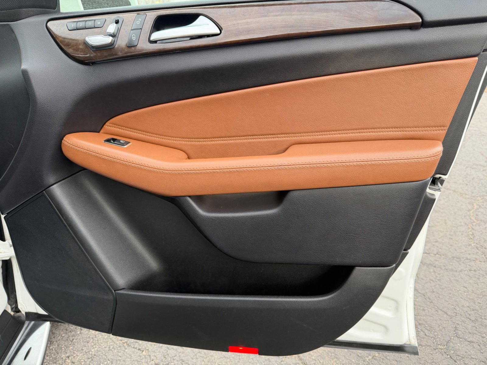 Used 2017 Mercedes-Benz GLS 450 4MATIC w/ Premium Package image 40