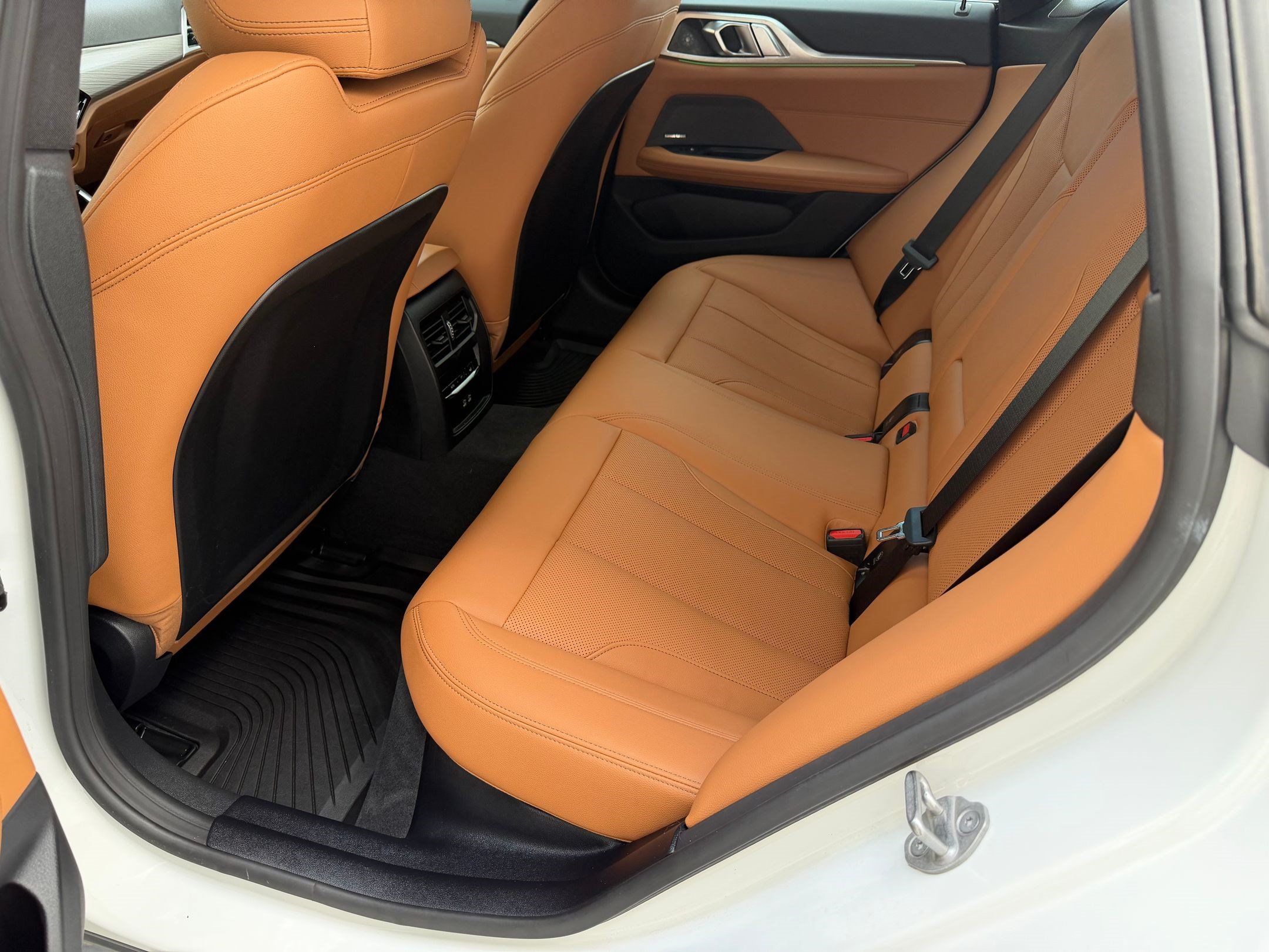 Certified 2025 BMW i4 eDrive40 w/ Premium Package RWD image 14