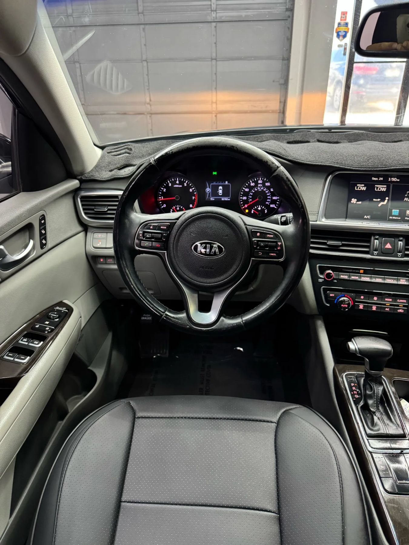 Used 2016 Kia Optima EX w/ Premium Package FWD image 18