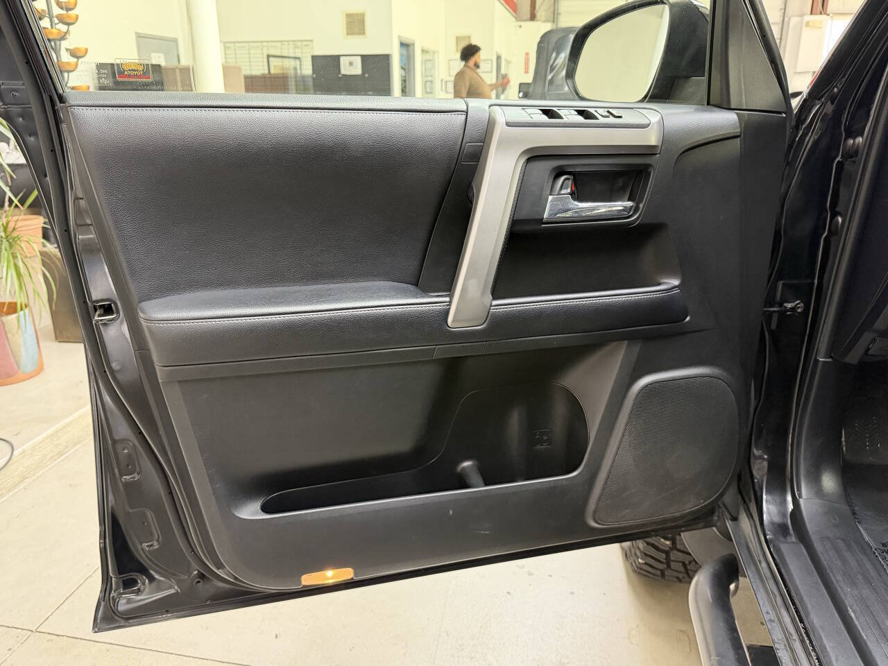 Used 2019 Toyota 4Runner SR5 Premium AWD/4WD image 10