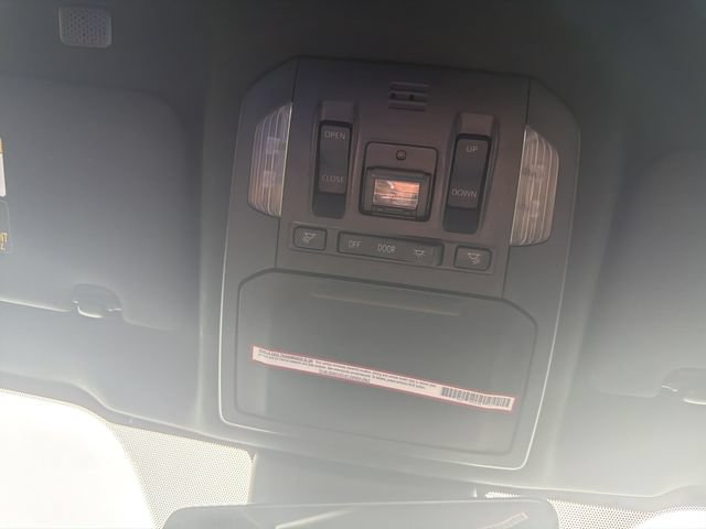 Used 2021 Toyota Highlander XSE FWD image 32