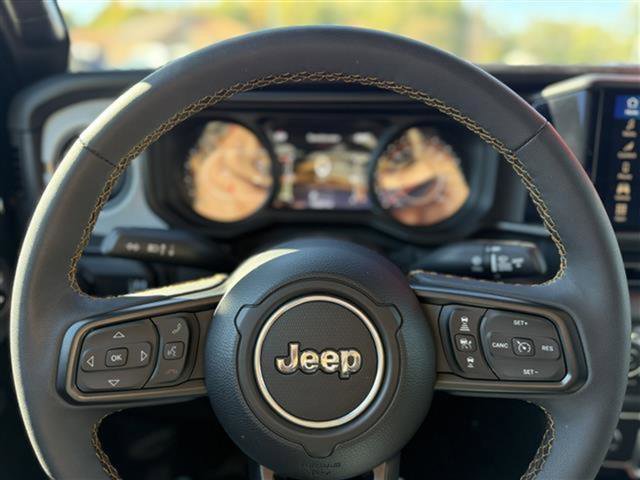 Used 2024 Jeep Gladiator Sport image 15