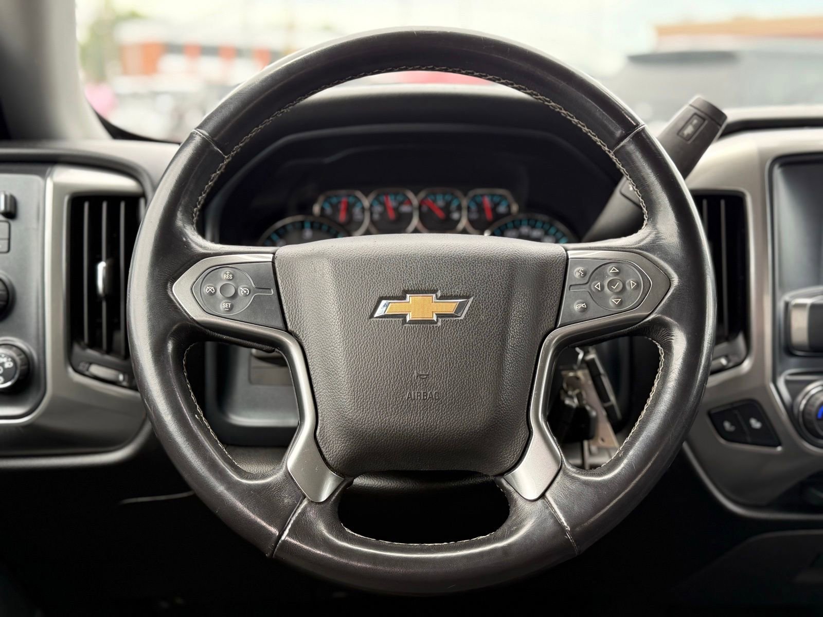 Used 2018 Chevrolet Silverado 1500 LT w/ All Star Edition AWD/4WD image 17