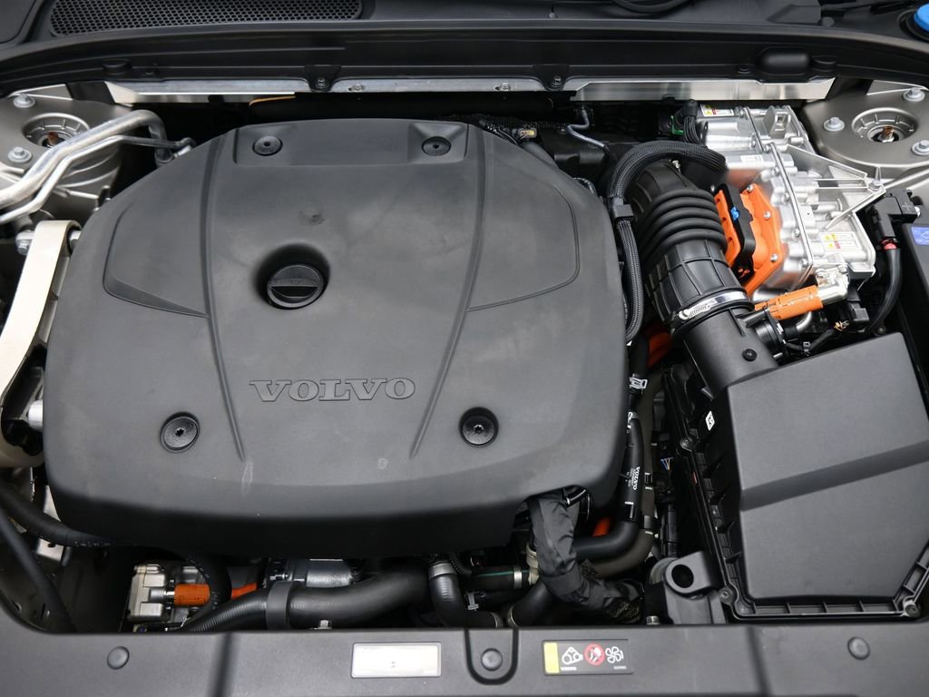 Used 2021 Volvo S60 T8 Inscription w/ Climate Package image 20