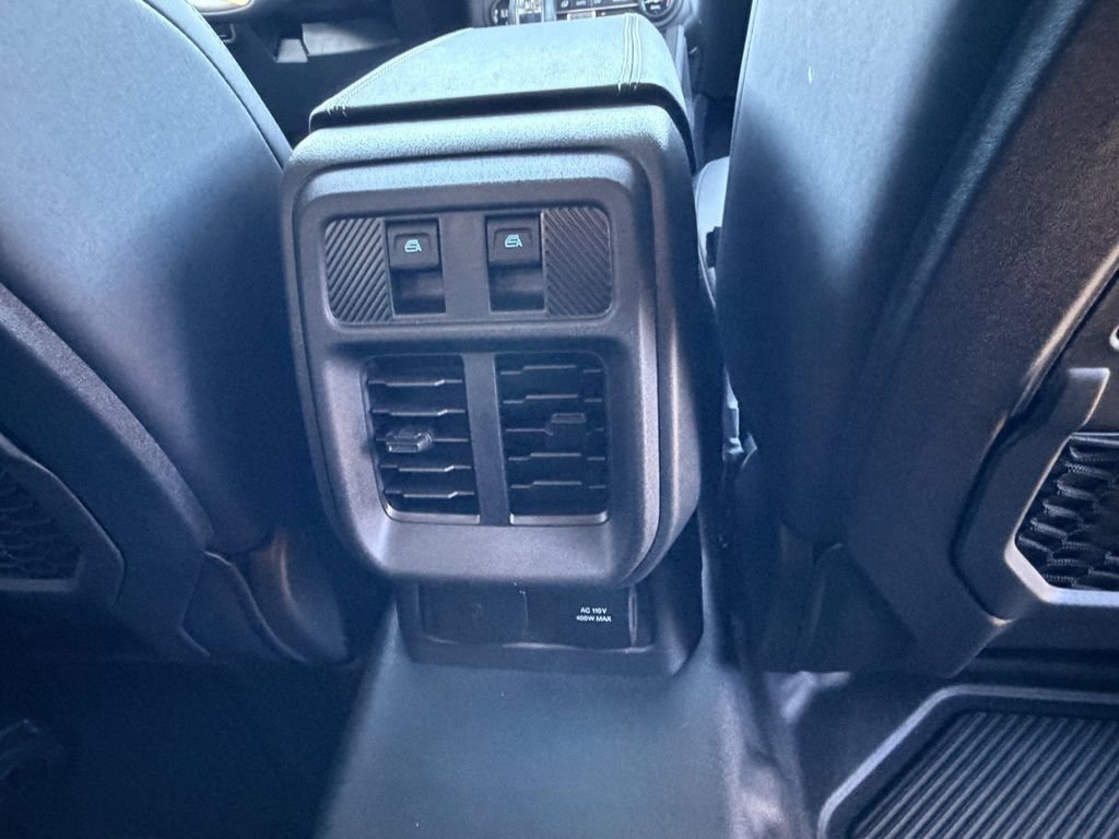 Used 2026 Ford Bronco Badlands AWD/4WD image 15