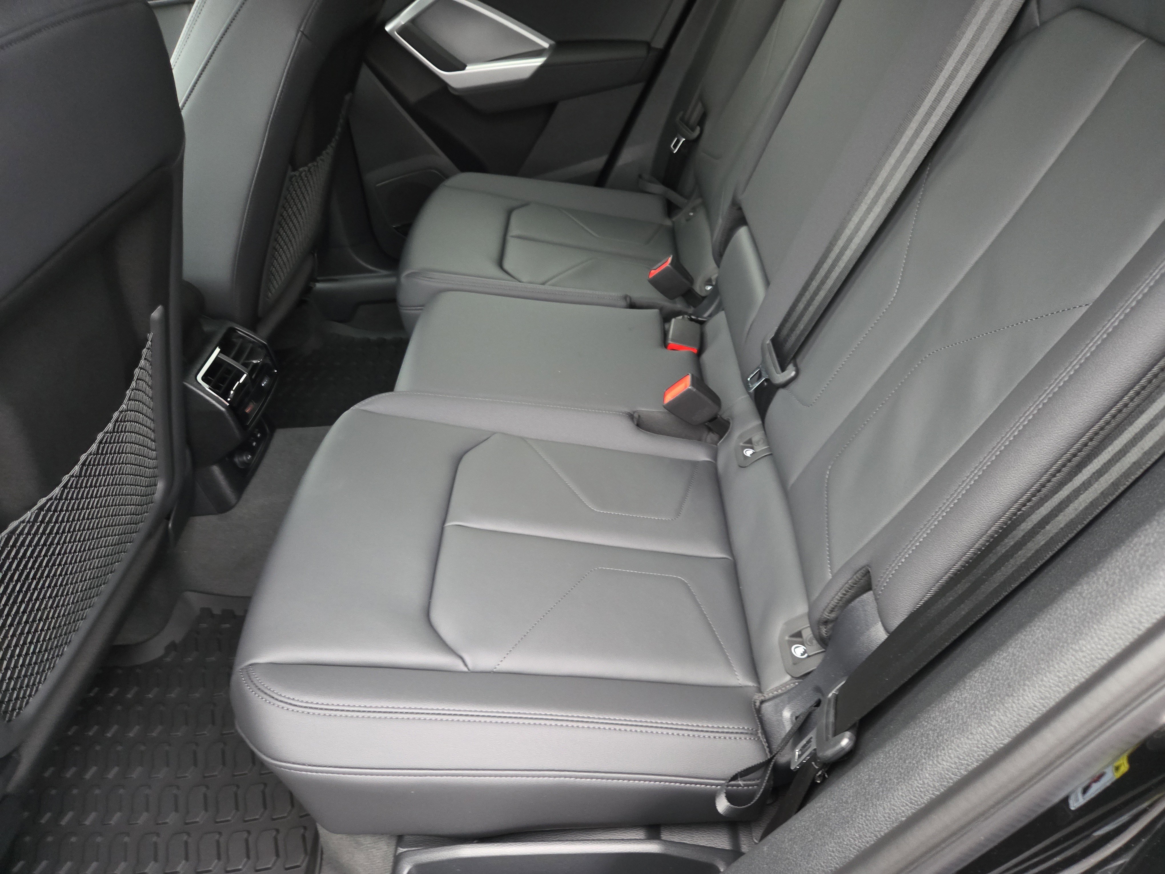 New 2025 Audi Q3 2.0T Premium image 6