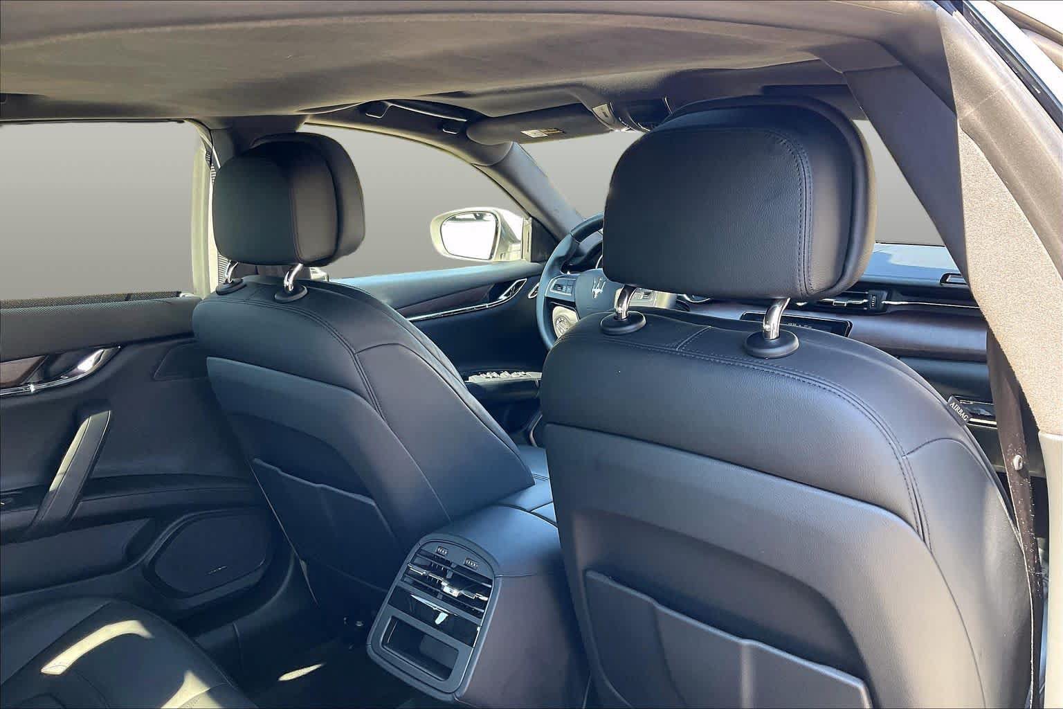 Used 2017 Maserati Quattroporte S RWD image 19