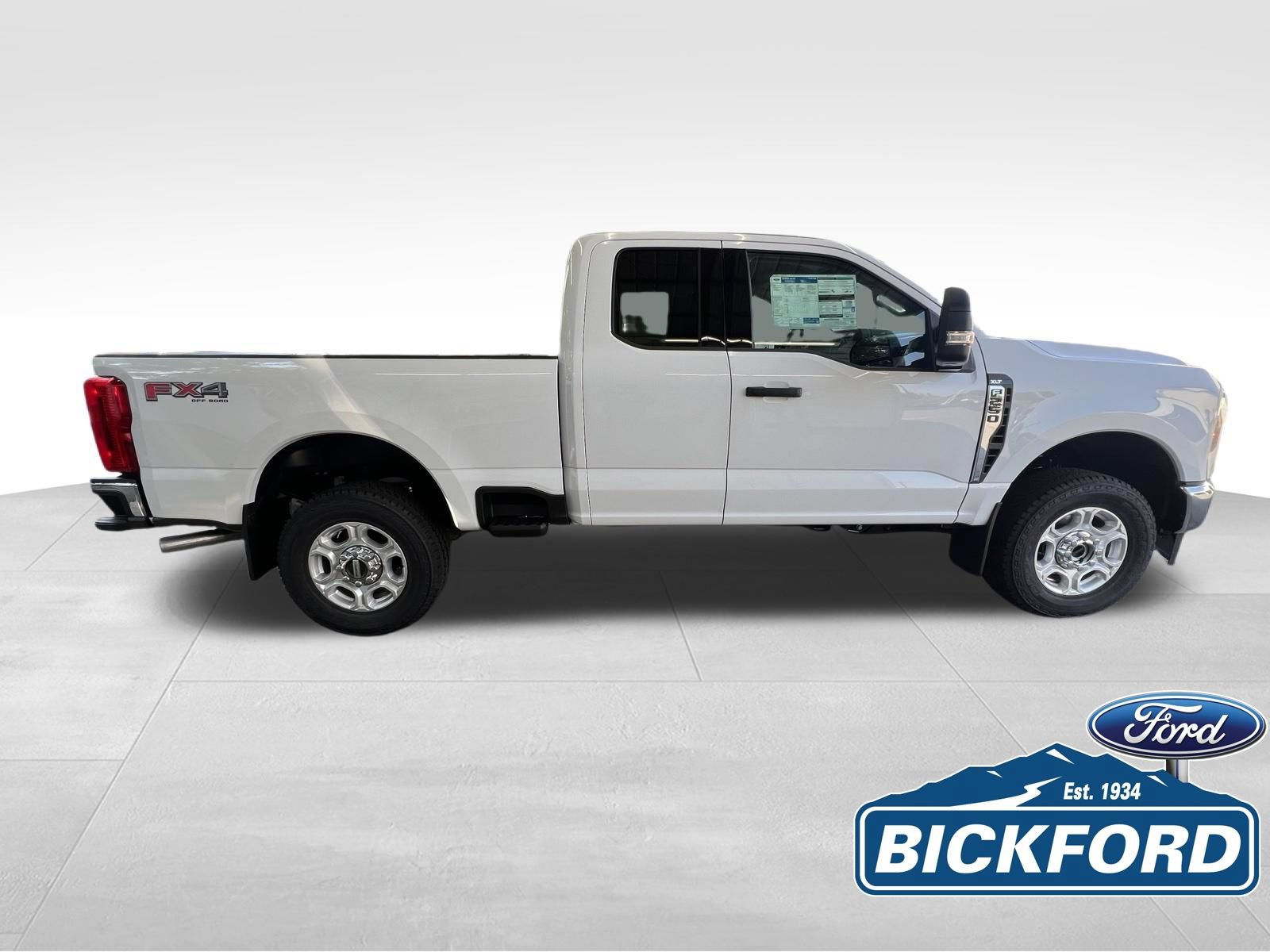 New 2026 Ford F250 XLT w/ FX4 Off-Road Package AWD/4WD image 4
