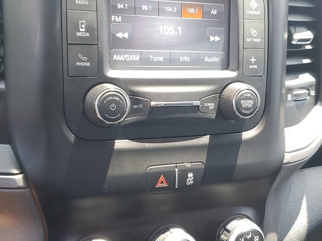 Used 2020 RAM 5500 Tradesman w/ Chrome Appearance Group AWD/4WD image 18