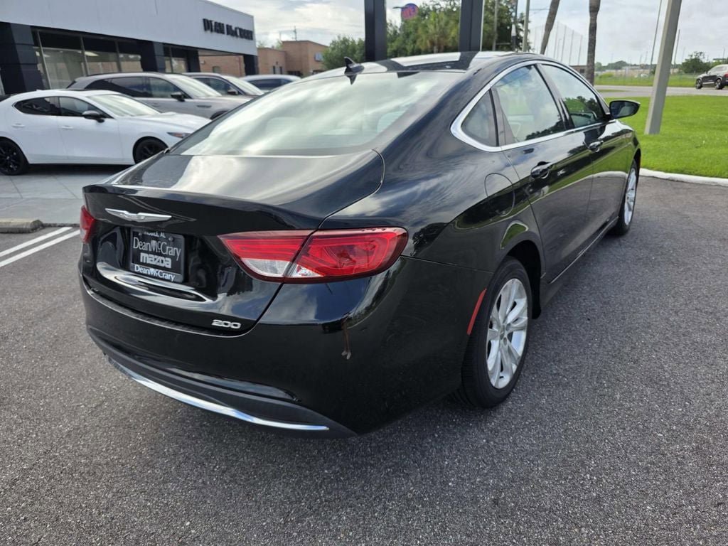 Used 2016 Chrysler 200 Limited w/ Anniversary Edition FWD image 3