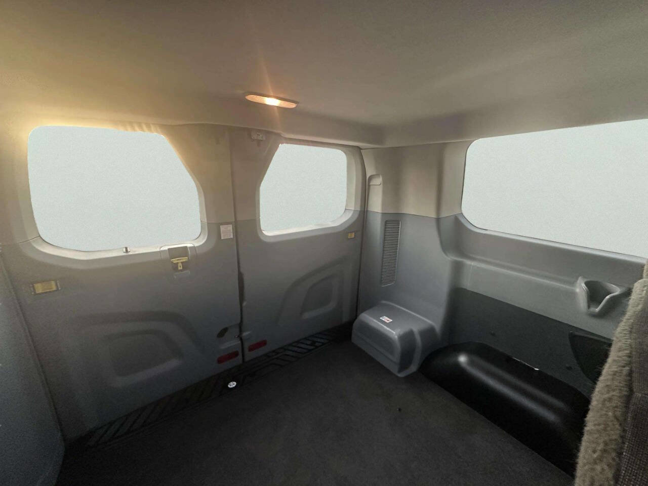 Used 2016 Ford Transit 150 XL image 17