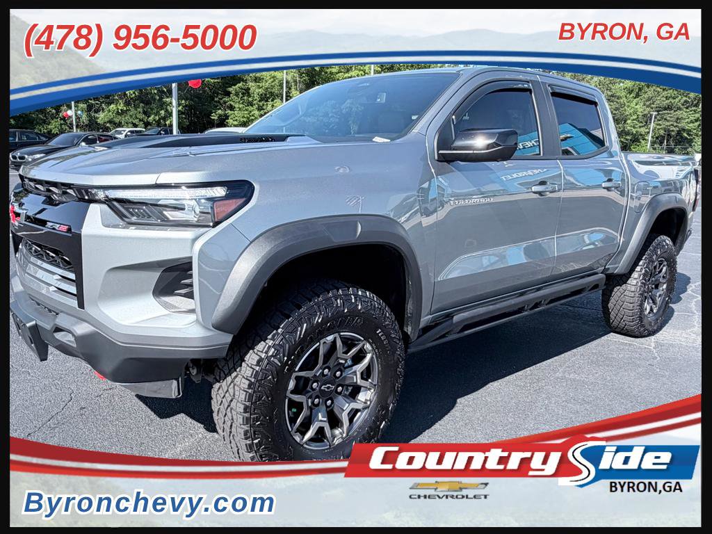 Used 2025 Chevrolet Colorado ZR2 w/ Technology Package AWD/4WD image 1
