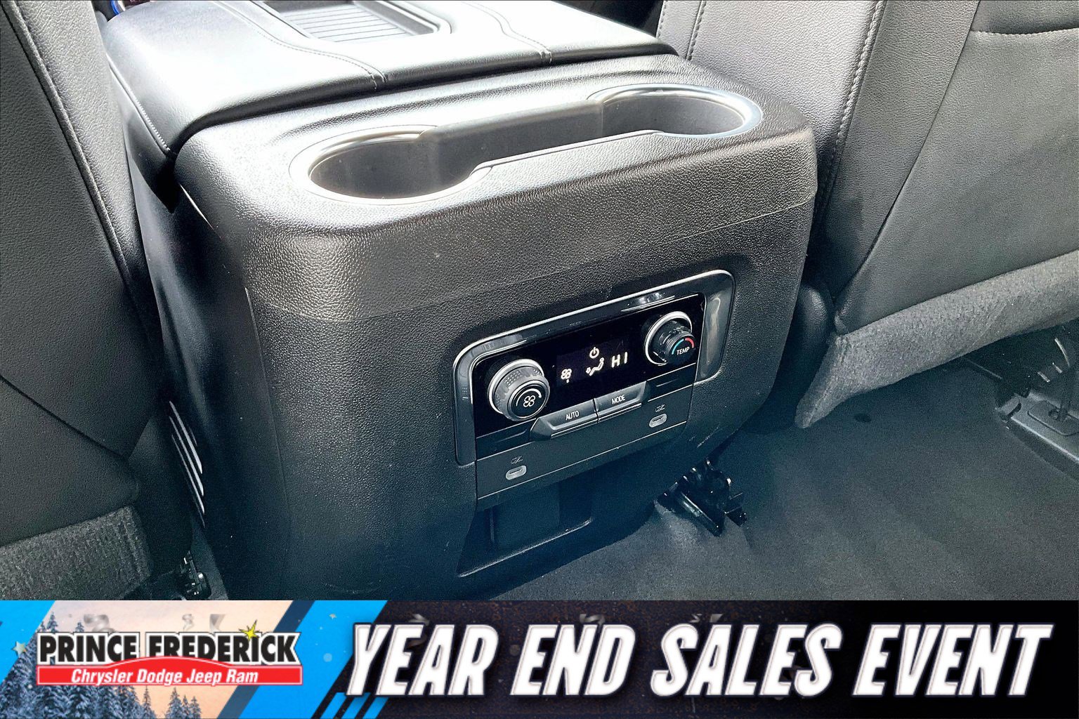 Used 2021 Chevrolet Suburban LT image 28