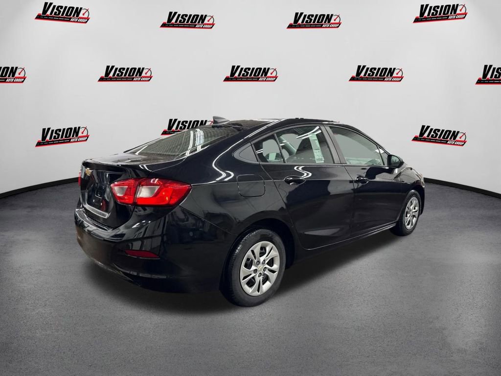 Used 2019 Chevrolet Cruze LS image 5