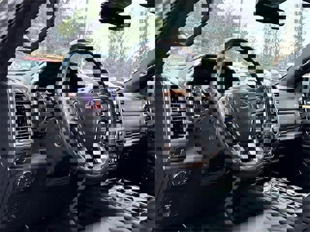 Used 2021 Ford Expedition XLT image 10