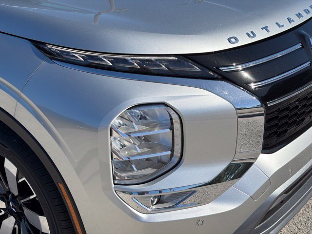 New 2026 Mitsubishi Outlander SE FWD image 9
