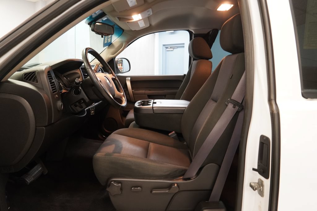Used 2012 Chevrolet Silverado 1500 LT w/ All-Star Edition AWD/4WD image 5