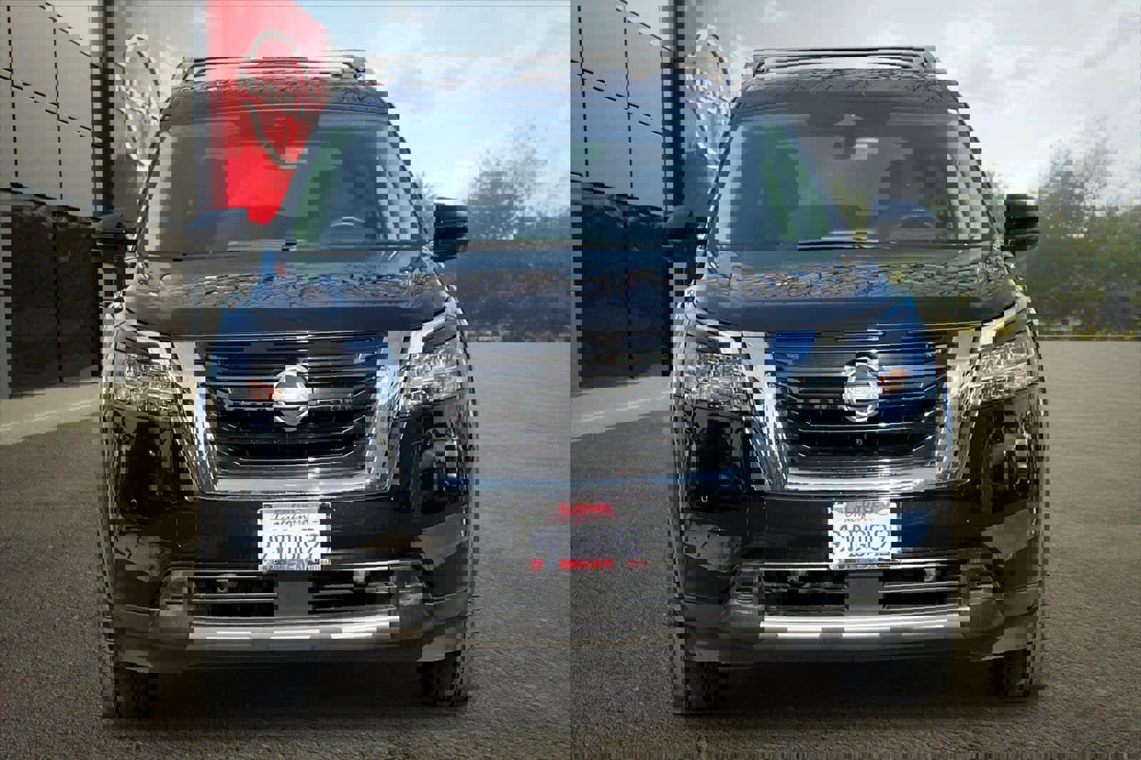 Certified 2024 Nissan Pathfinder Platinum w/ Cargo Package image 11