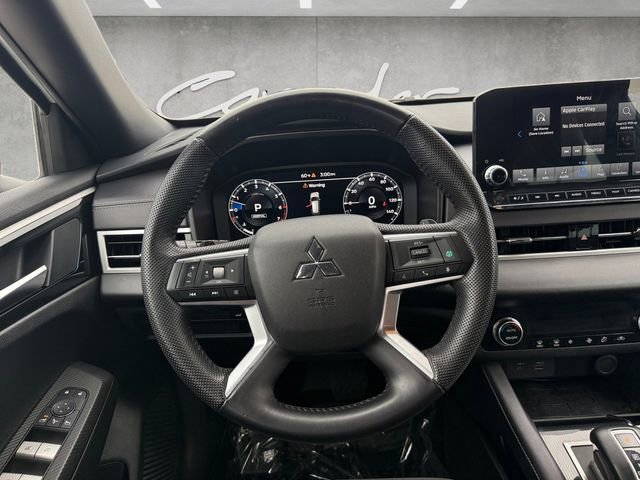 Used 2023 Mitsubishi Outlander SE Black Edition image 21