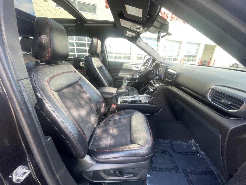 Used 2024 Ford Explorer ST-Line w/ Class IV Trailer Tow Package AWD/4WD image 11
