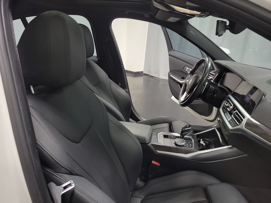 Used 2019 BMW 330i Sedan w/ Premium Package RWD image 34