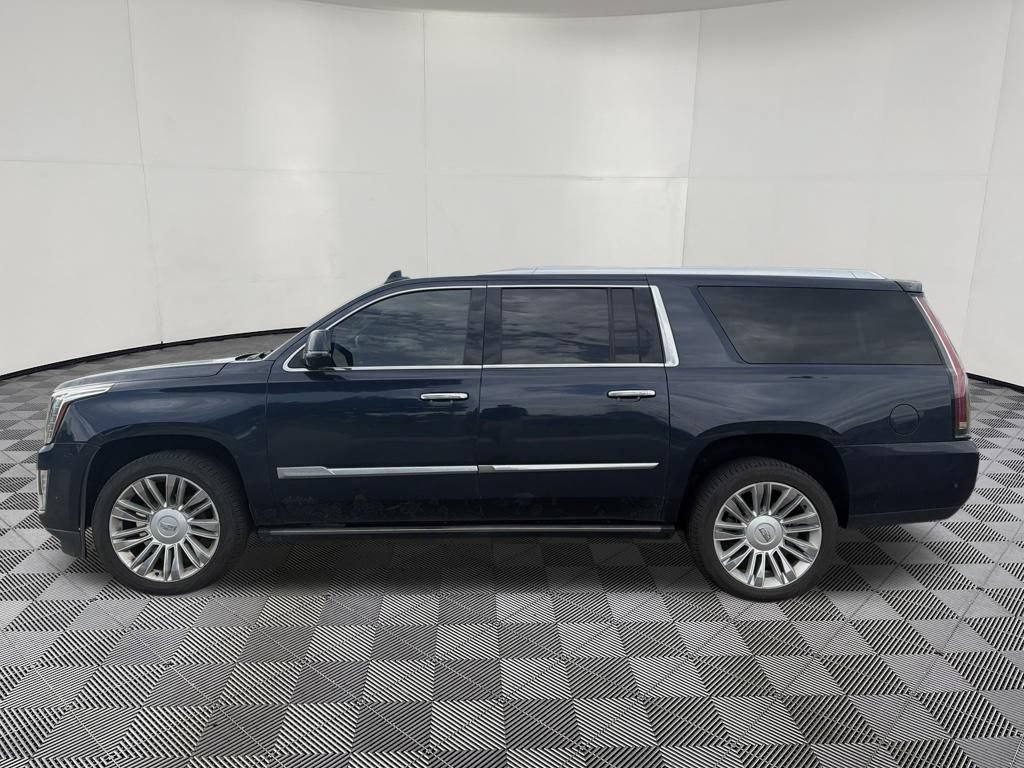 Used 2017 Cadillac Escalade ESV Platinum AWD/4WD image 4