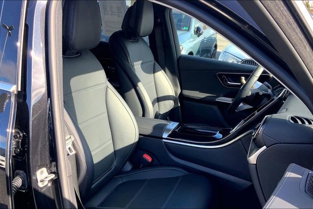 Used 2025 Mercedes-Benz GLC 300 4MATIC image 7