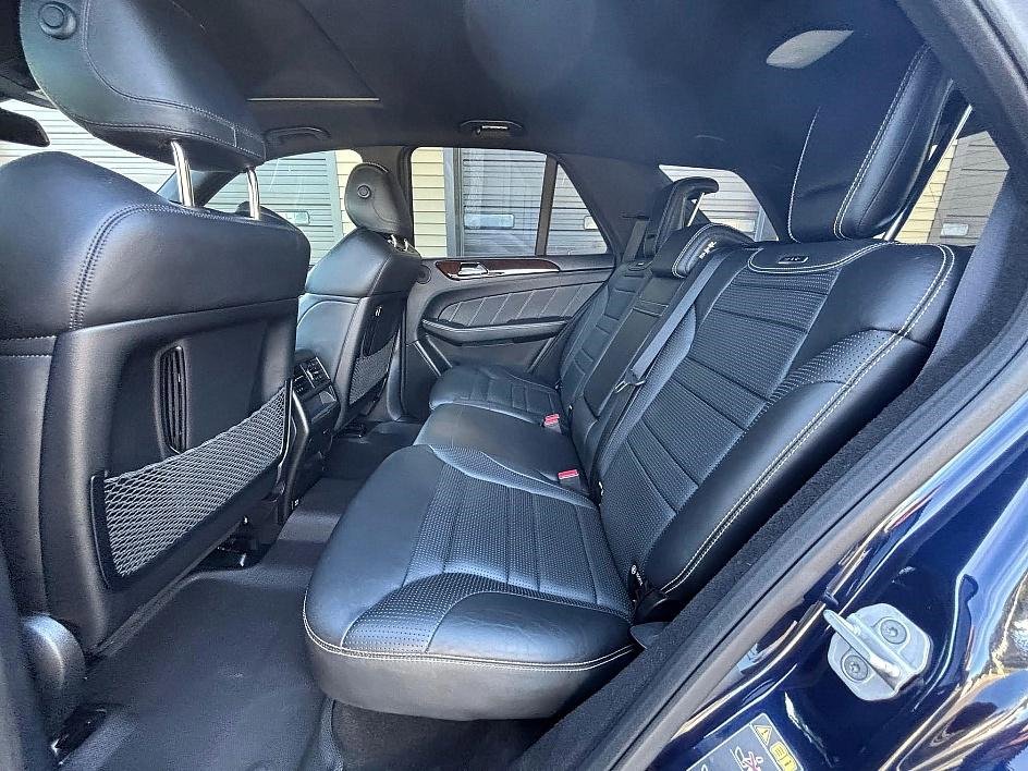 Used 2015 Mercedes-Benz ML 63 AMG 4MATIC image 16