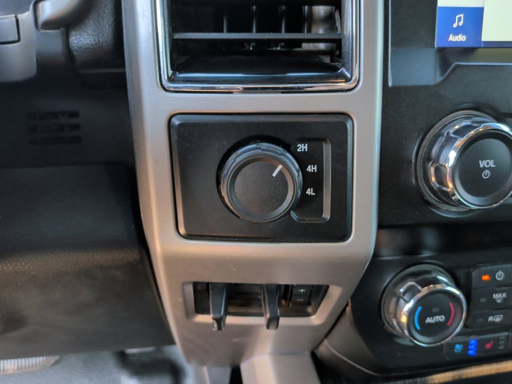 Used 2021 Ford F350 Lariat w/ Chrome Package AWD/4WD image 27