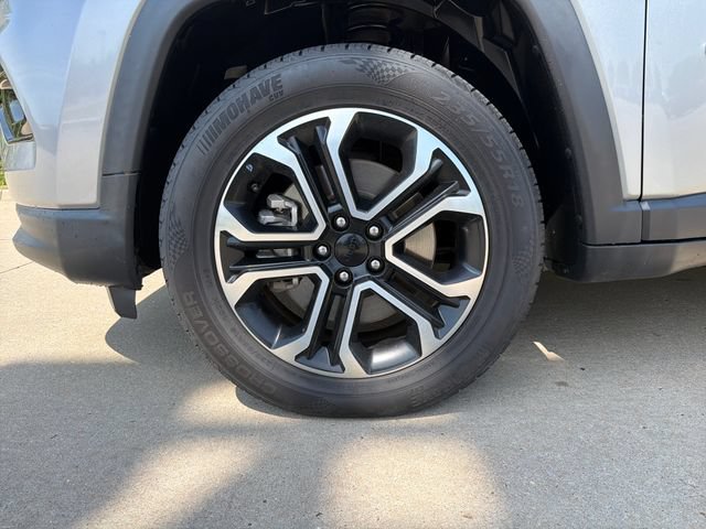 Used 2024 Jeep Compass Limited AWD/4WD image 9