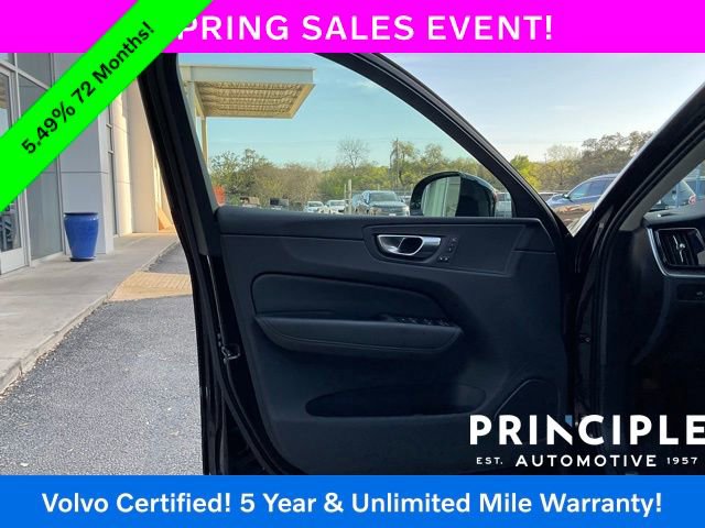 Certified 2025 Volvo XC60 B5 Core image 14