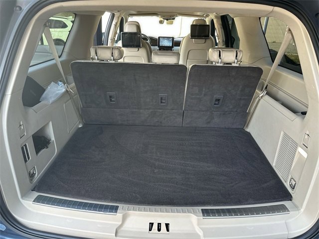 Used 2019 Lincoln Navigator L Reserve w/ Cargo Package image 27