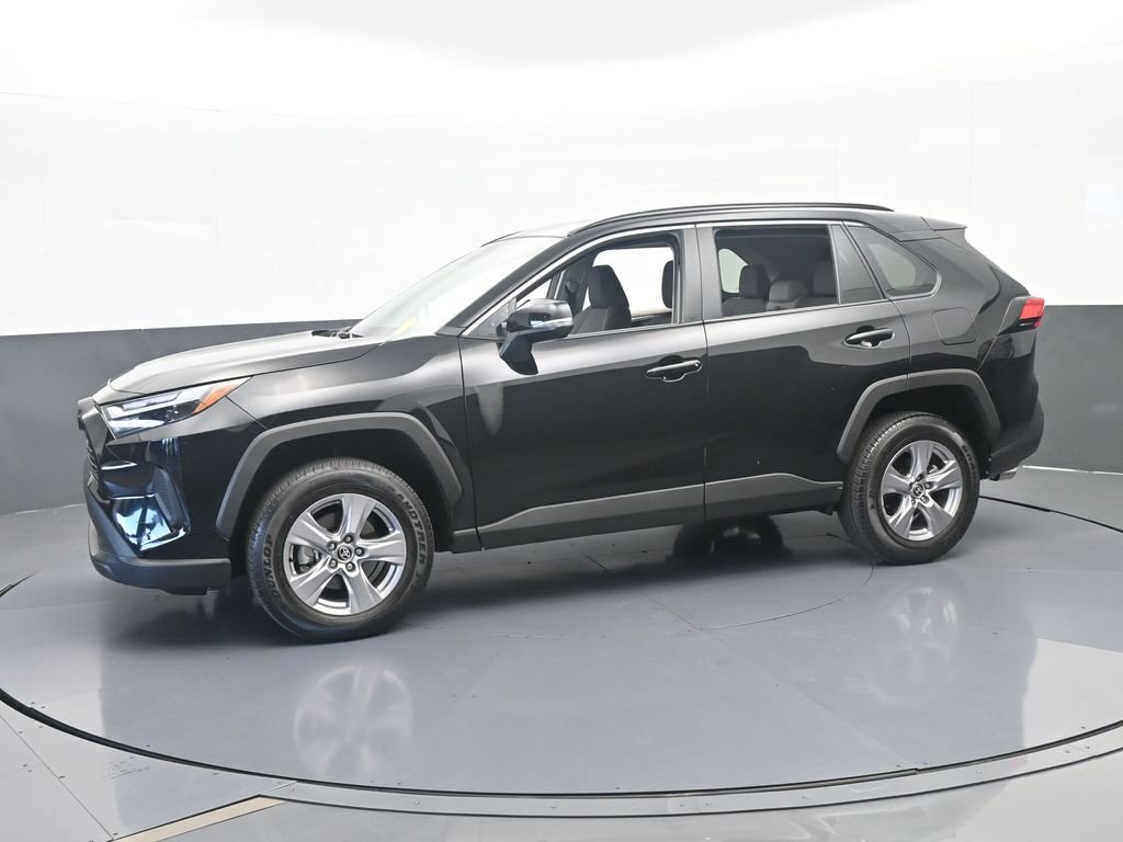 Used 2025 Toyota RAV4 XLE w/ Convenience Package FWD image 2