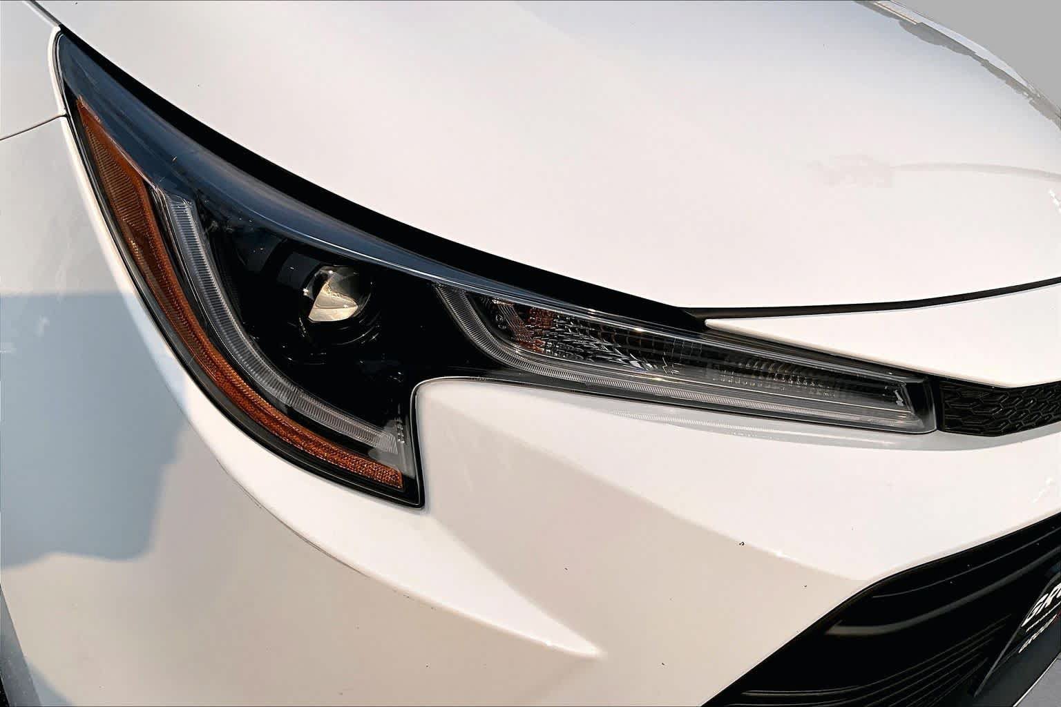 Used 2025 Toyota Corolla LE FWD image 28