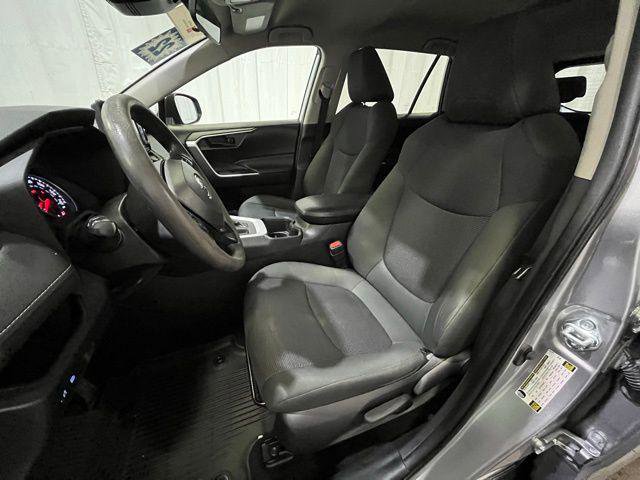 Certified 2022 Toyota RAV4 LE FWD image 10