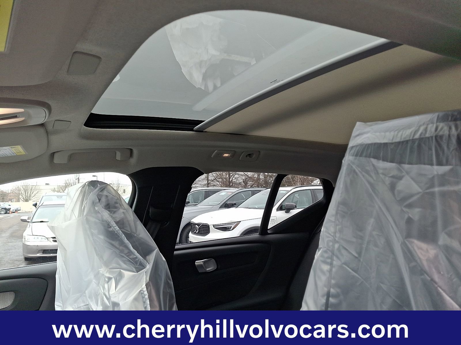 New 2026 Volvo XC40 B5 Core w/ Protection Package Premier image 11